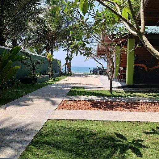 Blue Ocean Residence Induruwa Exteriér fotografie